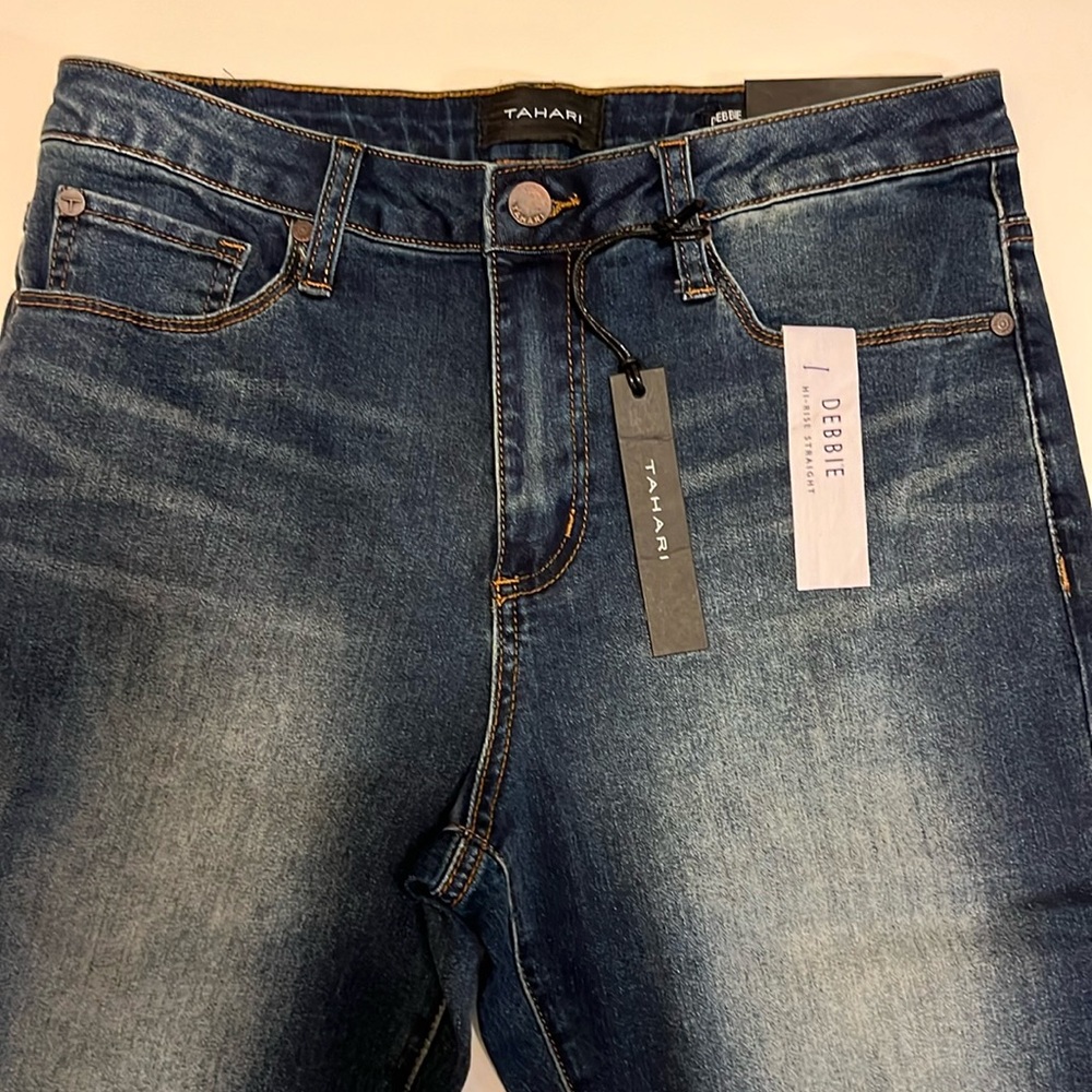 Tahari Women’s Jeans- NEW